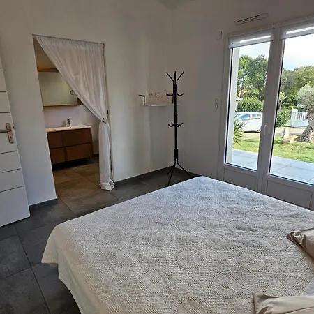 別荘 Rundinelle-piscine Privee- Clim-wifi-plage A Pieds Solaro