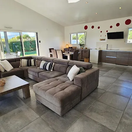 Rundinelle-piscine Privee- Clim-wifi-plage A Pieds Feriehus