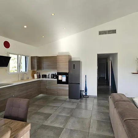 Rundinelle-piscine Privée- Clim-wifi-plage à Pieds Casa de Férias